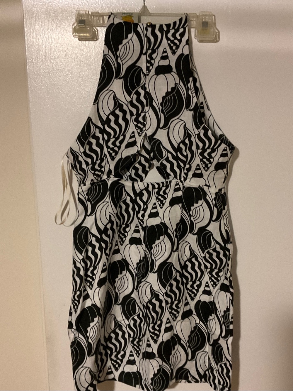 FARM Rio Black and White Sand Diamond Seashell Serenade cutout mini dress - Picture 6 of 8